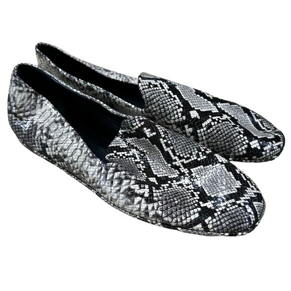 Vince NWOB Snakeskin Flat Loafers Size 6M Slip On Black Gray Comfort Shoes - Picture 1 of 8